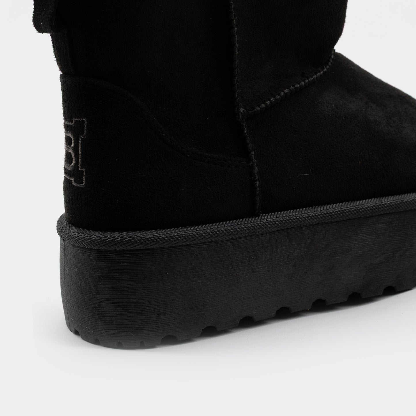 LAURA BIAGIOTTI crne ženske plitke čizme